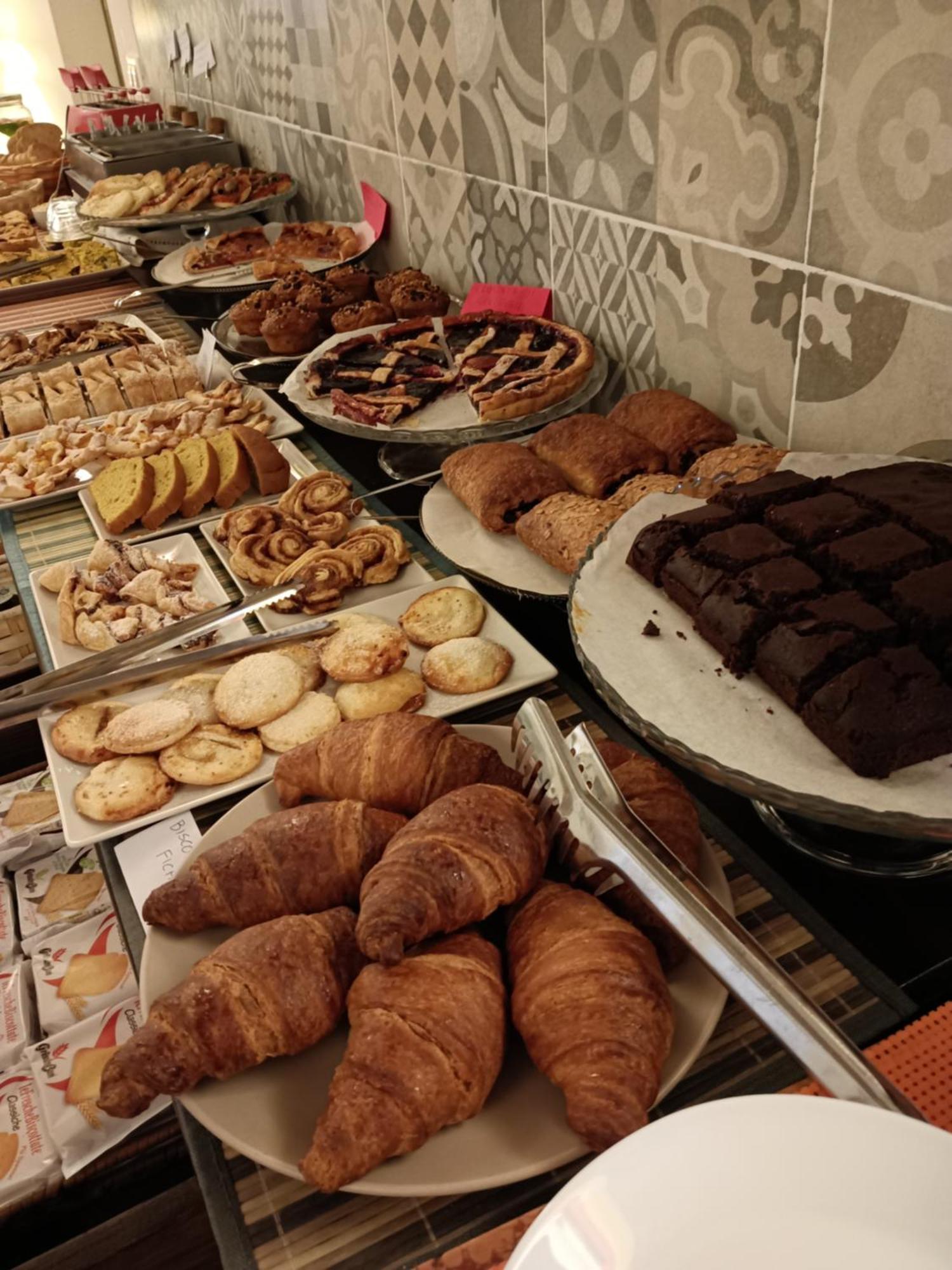 Vegan B&B Meuble Adriana Sirmione Zewnętrze zdjęcie